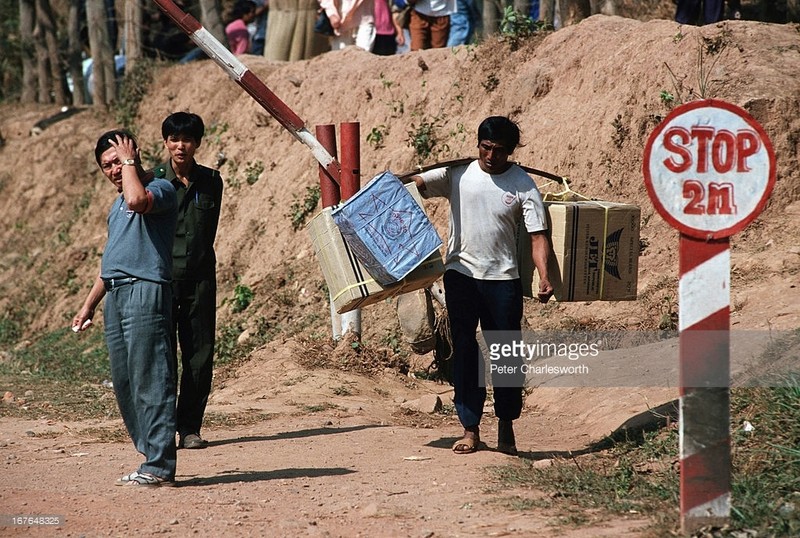 Loat anh muon doi gia tri ve Viet Nam thap nien 1990 (1)-Hinh-8