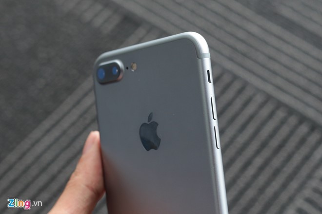 Ngam iPhone 7 Plus phien ban cuc hiem tai Viet Nam-Hinh-4