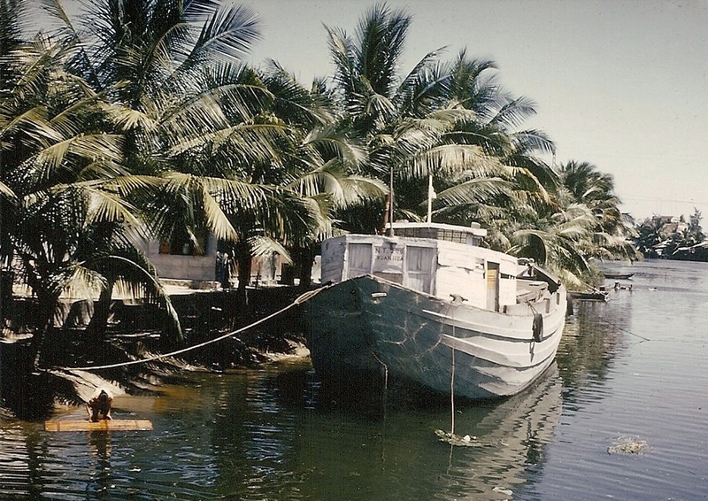 Nha Trang nam 1966-1967 net cang trong anh cuu binh My-Hinh-12