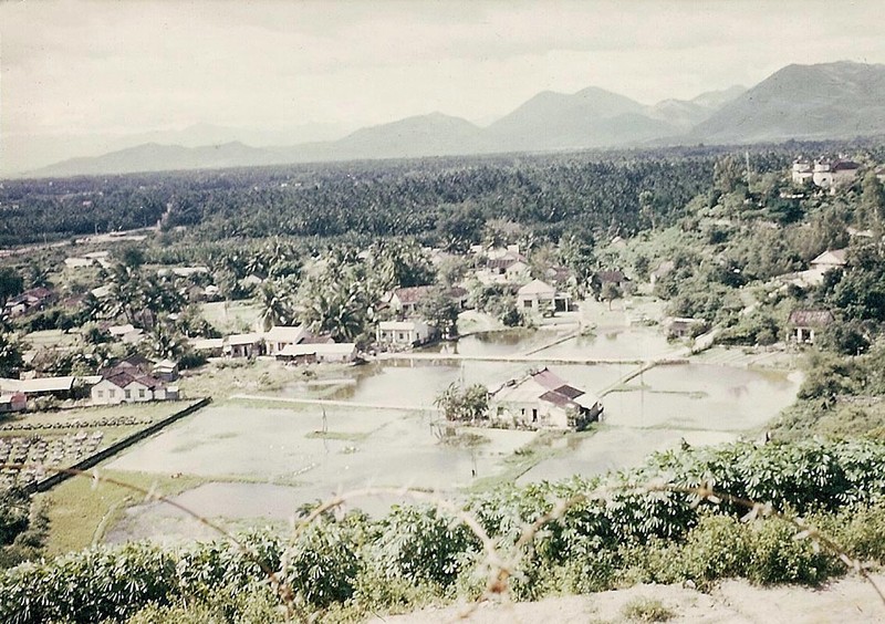 Nha Trang nam 1966-1967 net cang trong anh cuu binh My-Hinh-13
