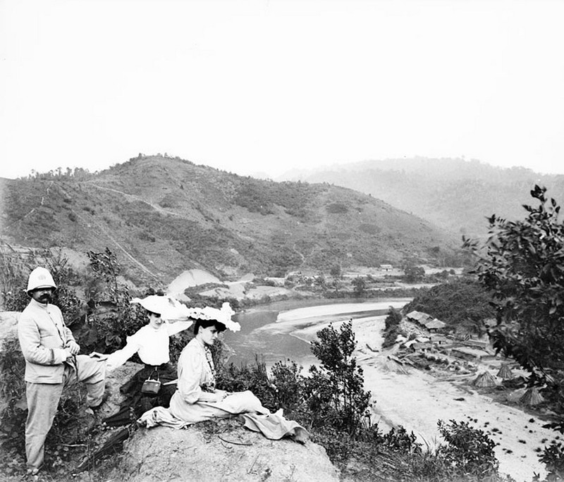 Anh cuc quy gia ve Lao Cai nam 1906-Hinh-8