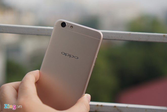 Mo hop dien thoai Oppo A39: Thiet ke quen thuoc, gia 5 trieu dong-Hinh-13