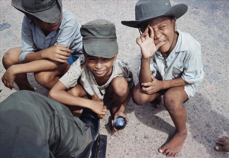 Sai Gon nam 1966 – 1967 trong anh cua Rick Parker (2)-Hinh-11