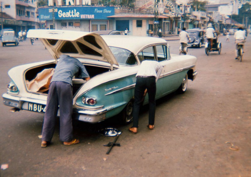 Loat anh cuc doc ve duong pho Sai Gon nam 1965 (2)-Hinh-12