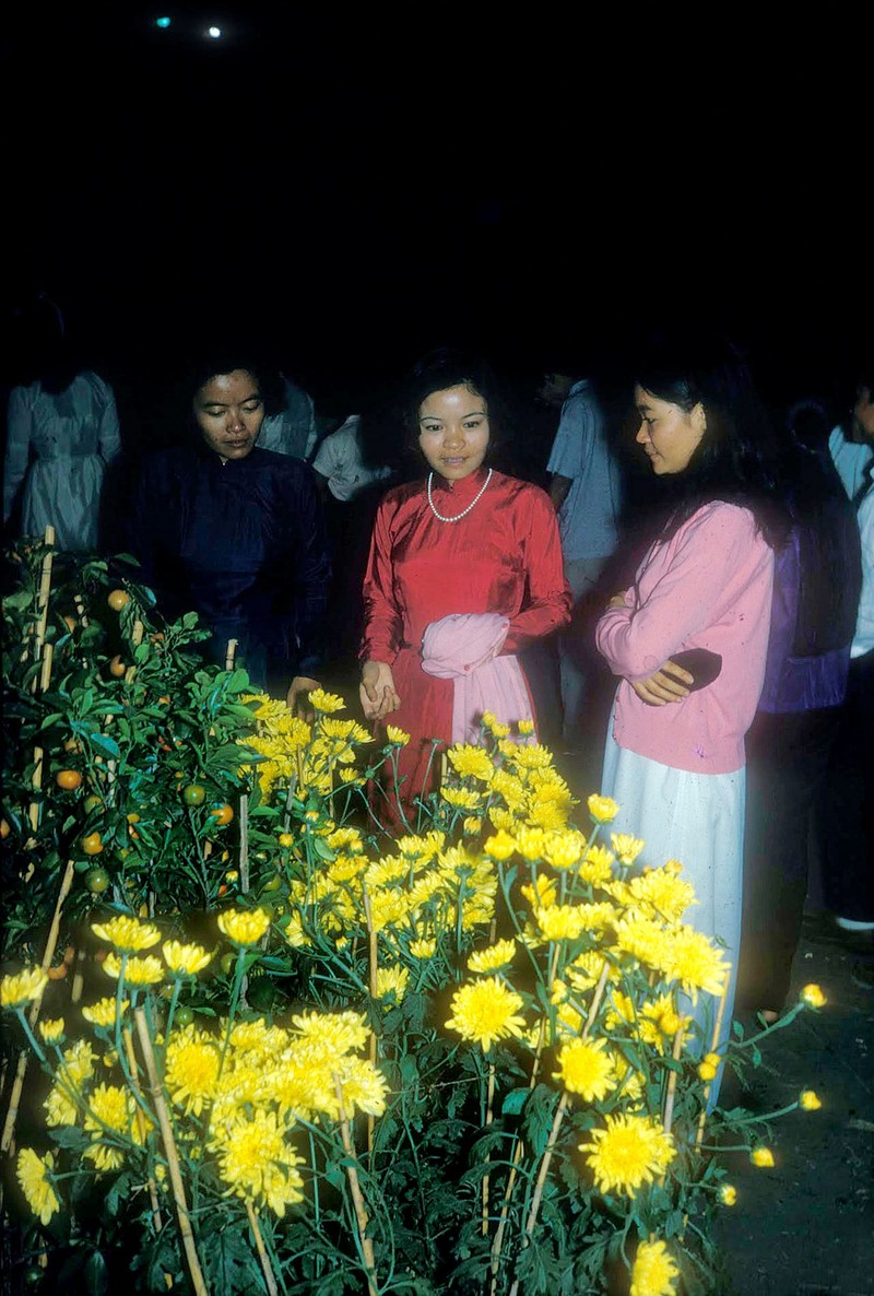 Anh dac biet ve cho hoa Tet Sai Gon nam 1966-Hinh-7