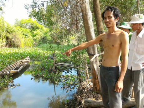 Tien Giang: Dan keo nhau xem ca nang 100 kg dinh luoi-Hinh-3