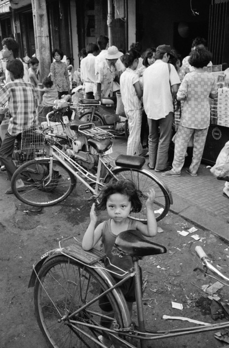 Anh kho quen ve Sai Gon nam 1990 cua John Vink (1)-Hinh-10