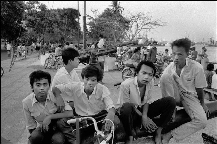 Anh kho quen ve Sai Gon nam 1990 cua John Vink (2)