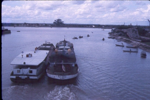 Sai Gon nam 1963 - 1964 trong anh cua Jack Waer (1)-Hinh-11