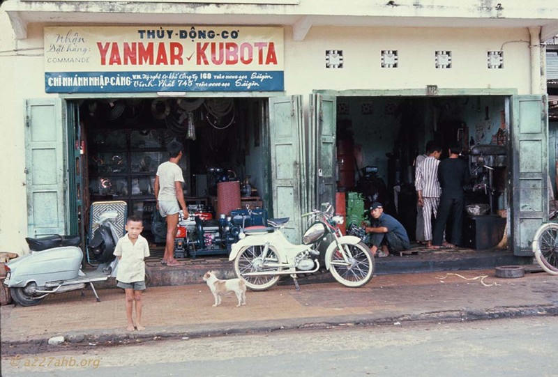 Anh doi thuong thu vi ve Phan Thiet 1967 cua Bob Kelly (2)-Hinh-3