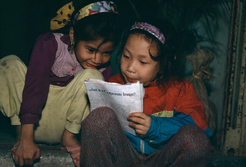 Anh cuc chat ve Ha Noi nam 1994-1995 cua Bruno Barbey (1)-Hinh-12