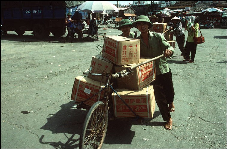 Ngam hinh anh tuyet voi ve Quang Ninh nam 1994 - 1995-Hinh-11