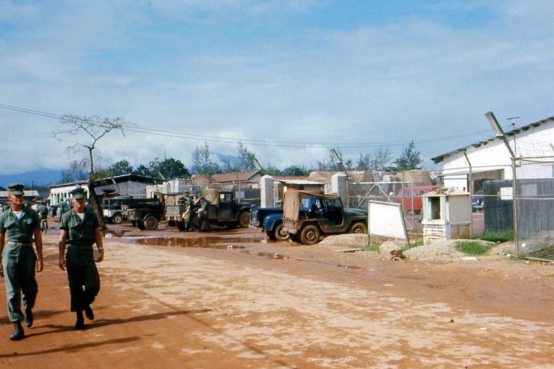 Anh mau net cang ve Da Nang nam 1966 (2)-Hinh-12