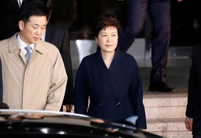 Ba Park Geun Hye ve nha sau 22 tieng bi tham van