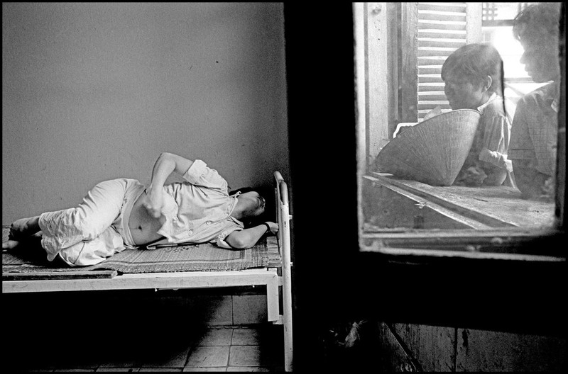 Loat anh “goc canh” ve Ha Noi nam 1990 cua Larry Towell (1)-Hinh-7