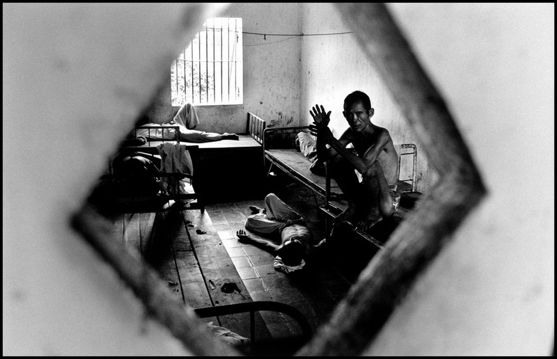 Loat anh “goc canh” ve Ha Noi nam 1990 cua Larry Towell (1)-Hinh-9
