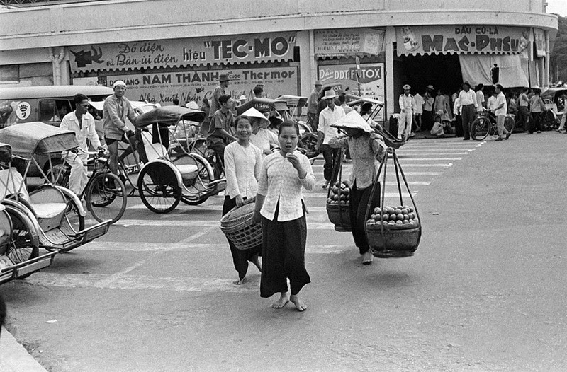 Anh doc ve hang rong via he Sai Gon nam 1959-Hinh-4