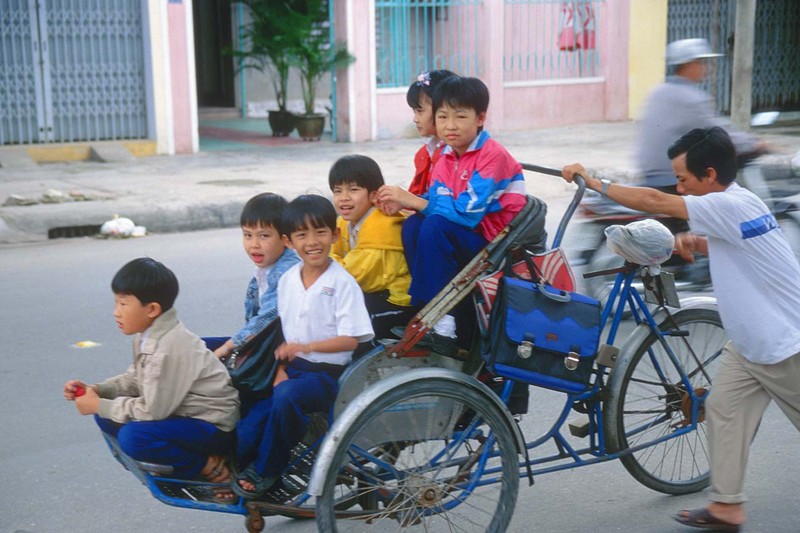 Loat anh tuyet voi ve Viet Nam cuoi thap nien 1990 (1)-Hinh-12