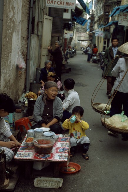 Viet Nam cuoi thap nien 1990 trong anh cua Hiroji Kubota (1)-Hinh-2