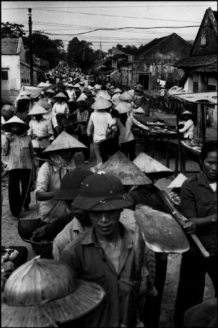 Ha Noi nam 1991 trong anh cua Patrick Zachmann (1)-Hinh-13