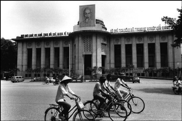 Ha Noi nam 1991 trong anh cua Patrick Zachmann (1)-Hinh-3