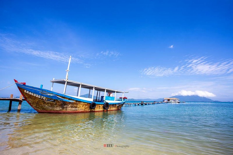 Con duong xuyen bien tuyet dep tai Khanh Hoa nhin tu tren cao-Hinh-7