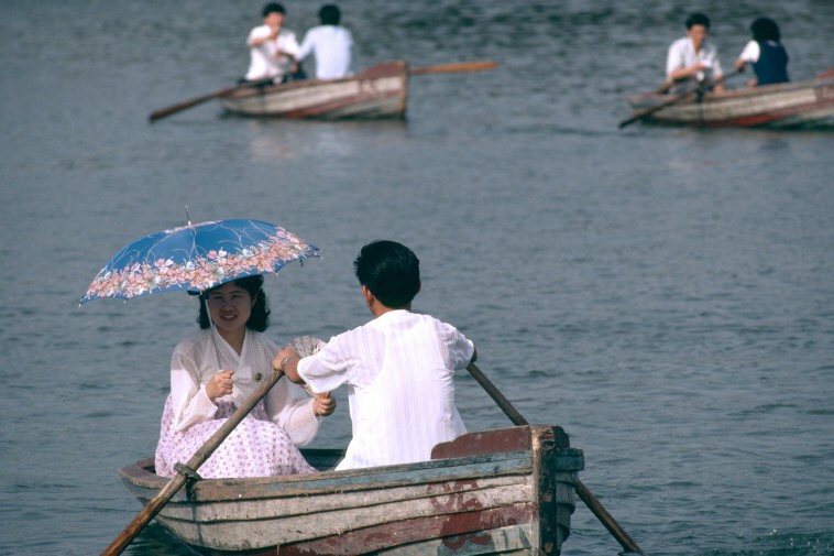 Cuoc song o Binh Nhuong nam 1982 qua ong kinh nguoi Nhat (1)-Hinh-11