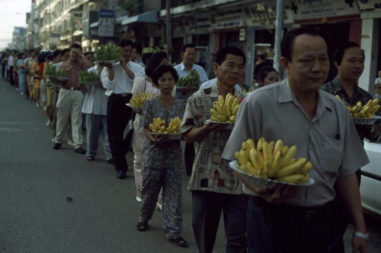 Anh de doi ve cuoc song o Campuchia thap nien 1990 (2)-Hinh-8