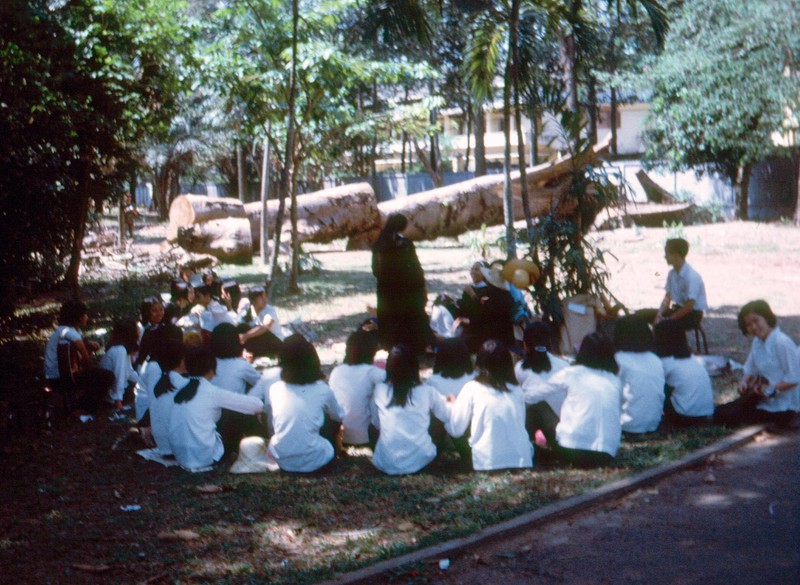 Sai Gon nam 1972 sac net trong anh cua Dick Leonhardt-Hinh-8