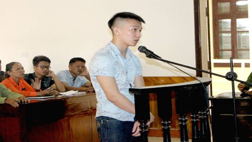 Ha Tinh: Giet ba cua ban de cuop xe dap dien