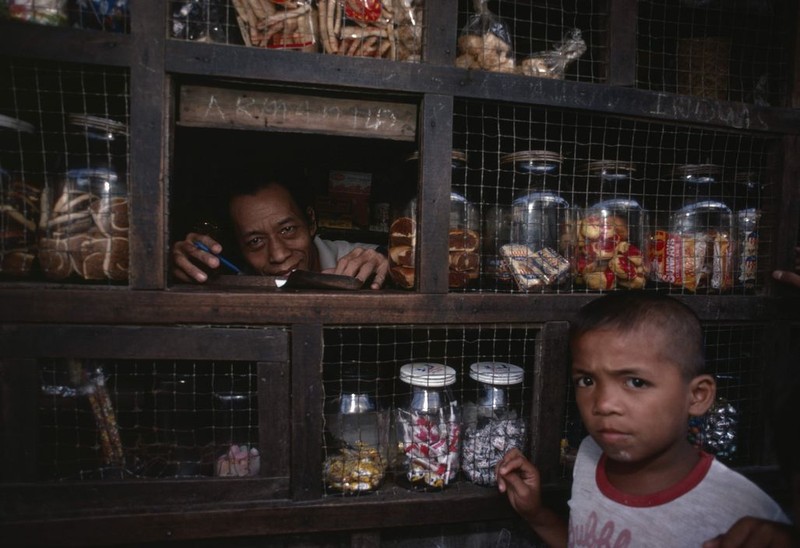 Cuoc song ben trong khu o chuot Manila nam 1983-Hinh-12