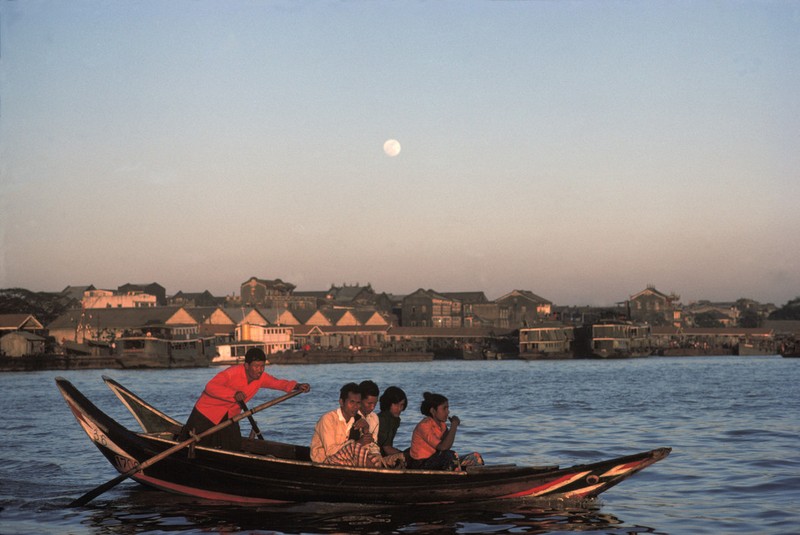 Cuoc song day sac mau o Myanmar thap nien 1970 - 1990 (2)-Hinh-3