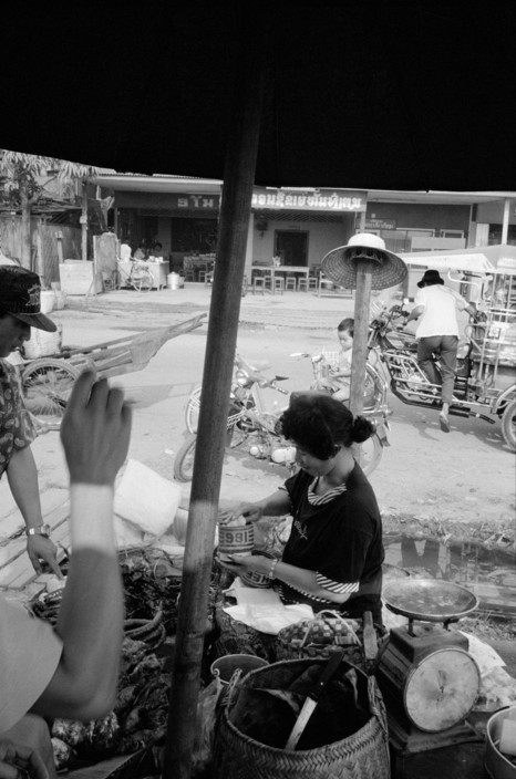 Loat anh de doi ve thanh pho Vientiane thap nien 1990 (2)-Hinh-8