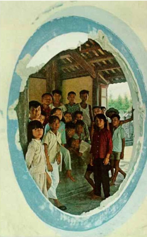 Anh doc: Dat va nguoi xu Hue tren tap chi National Geographic 1967-Hinh-8