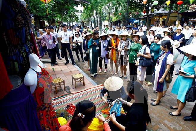 Toan canh tong duyet cac hoat dong cua Tuan le Cap cao APEC 2017-Hinh-13