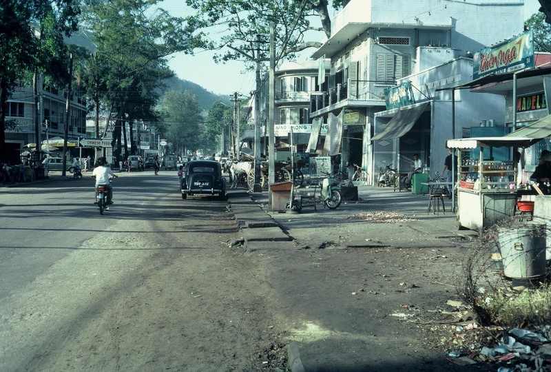 Anh: Doi thuong o Vung Tau nam 1967 qua ong kinh Tom Twitty-Hinh-11