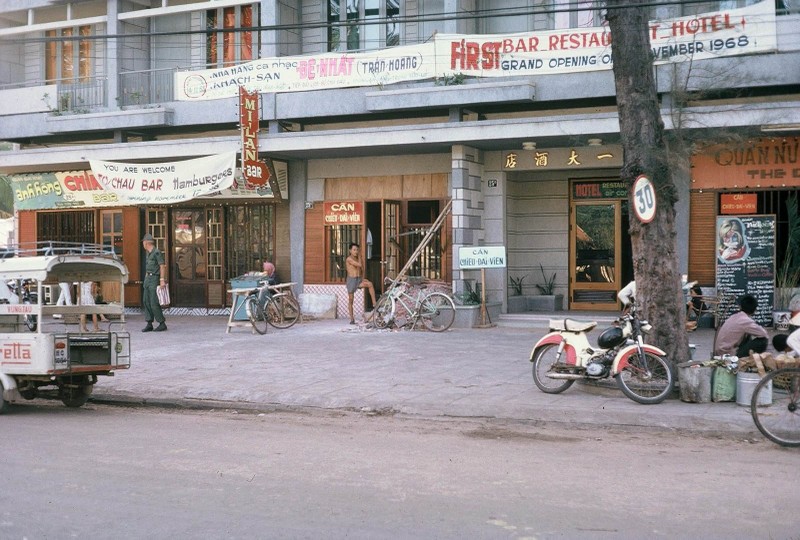 Anh: Doi thuong o Vung Tau nam 1967 qua ong kinh Tom Twitty-Hinh-9