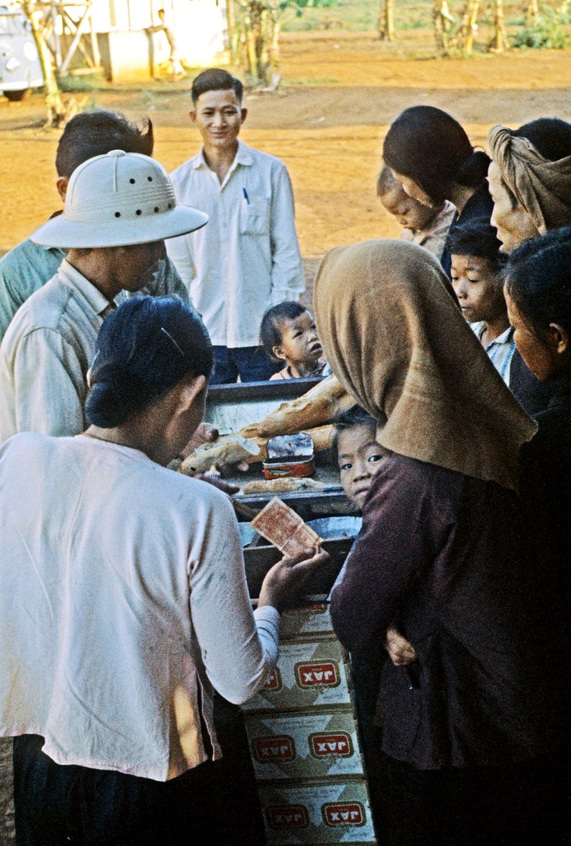 Chum anh &quot;doc&quot; ve dien mao tinh Binh Phuoc nam 1963-Hinh-18