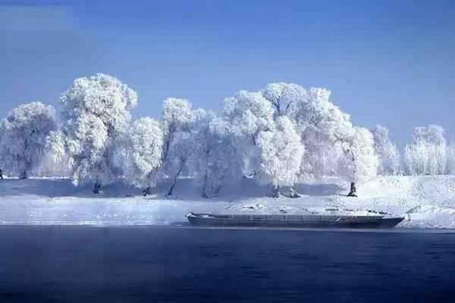 Sững sờ cảnh sắc mùa đông đẹp tựa trốn bồng lai tiên cảnh ở Trung Quốc - Ảnh 16