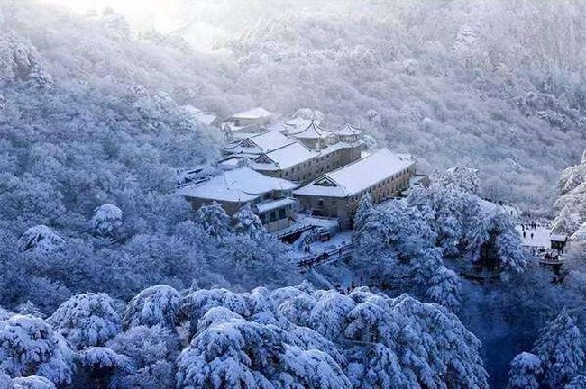 Sững sờ cảnh sắc mùa đông đẹp tựa trốn bồng lai tiên cảnh ở Trung Quốc - Ảnh 7