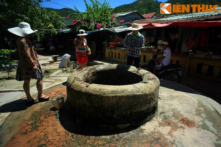 Kham pha gieng co bi an tren Cu Lao Cham-Hinh-2