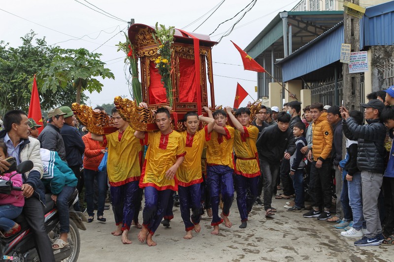 Nghi le ruoc kieu duoi nuoc ky la o Thai Binh hinh anh 10