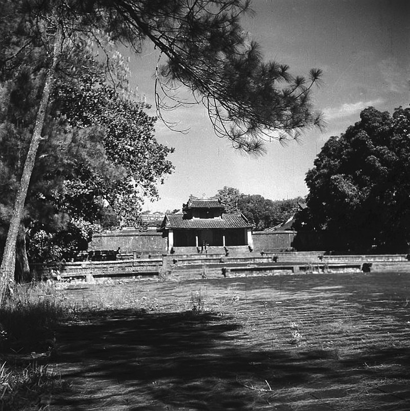 Hinh anh dac biet ve cung dinh Hue nam 1947-Hinh-3