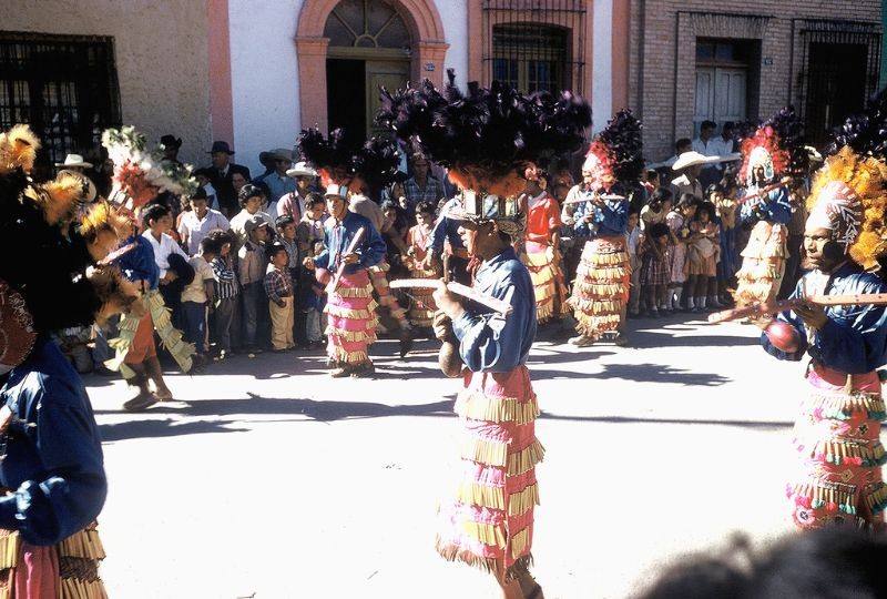 Mexico nam 1958 ruc ro sac mau qua ong kinh nguoi My (2)-Hinh-3