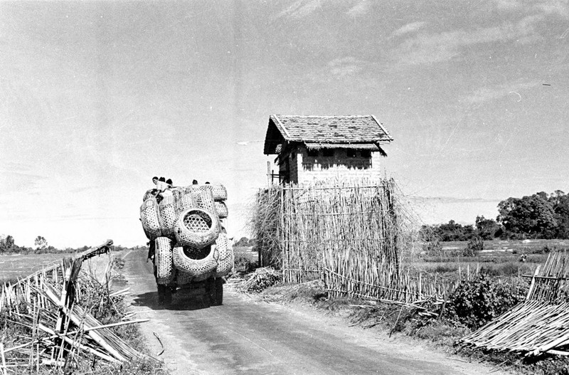 Tay Ninh nam 1950 qua anh cua Harrison Forman