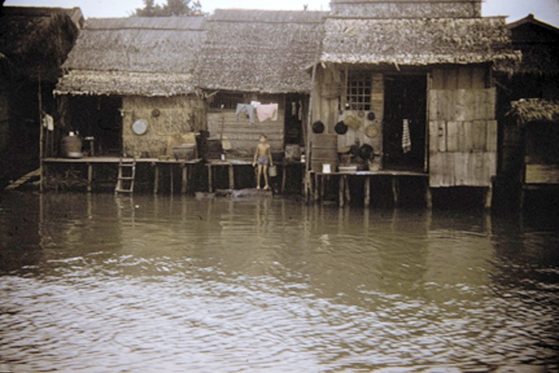 Sai Gon nam 1958 qua ong kinh Richard C. Harris-Hinh-3