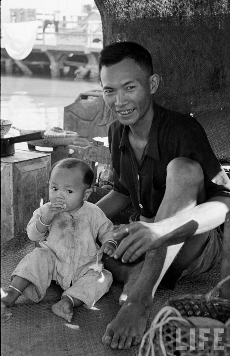 Anh doc cua LIFE dan van chai Sai Gon nam 1950-Hinh-11