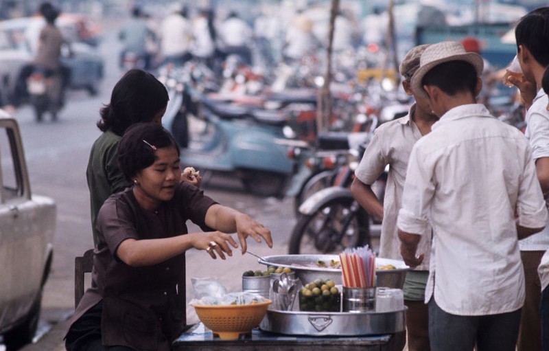 Anh de doi ve phu nu Sai Gon nam 1972 cua Patrice Habans-Hinh-8