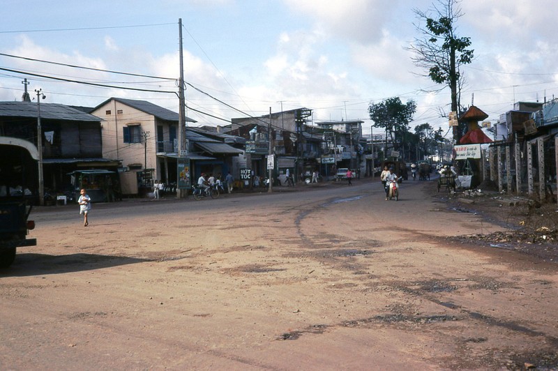 Anh cuc chat ve Sai Gon nam 1966 cua Donald MacKinnon-Hinh-11