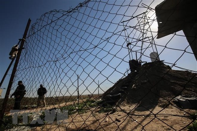 Israel xay dung hang rao khong lo cao 6m ngan cach Dai Gaza